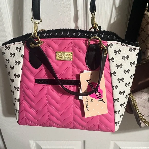 Betsey Johnson purse NWT - Picture 2 of 3